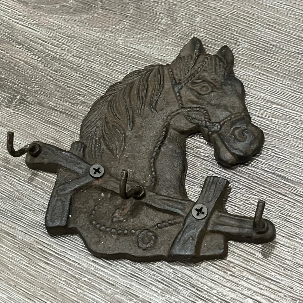 Rustic Horse Coat Hanger Cast-Iron Farmhouse Decor Key Ring Hanger